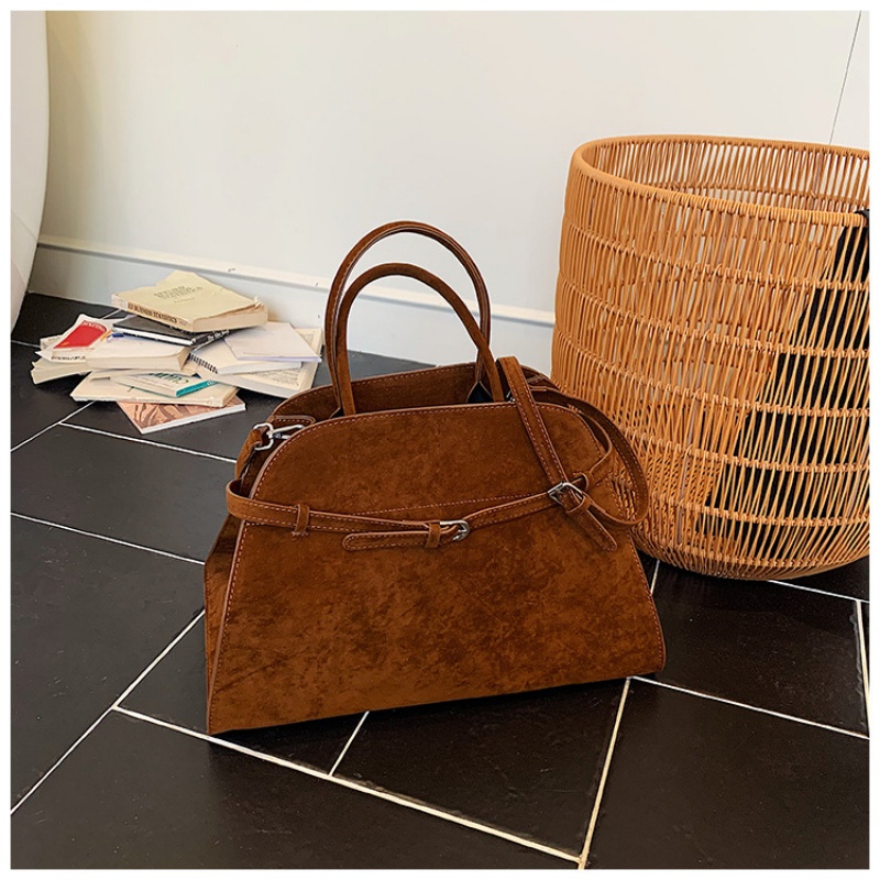 Strukturalna torebka w kształc – Structured Handbag Top Handle recenzja i cena