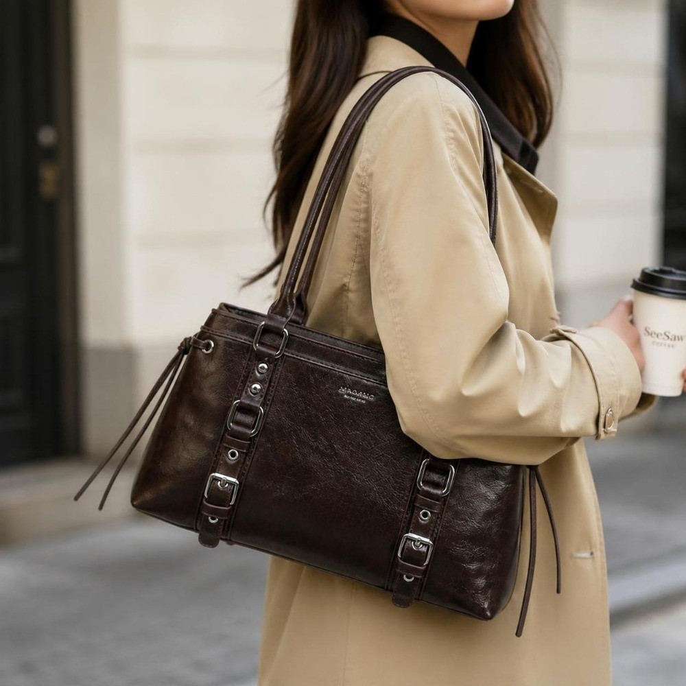 Wytrzymała, solidnie wykonana  – Structured Handbag Top Handle recenzja i cena
