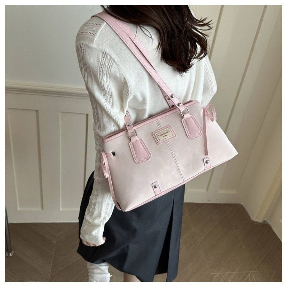 Minimalistyczna torba typu tot – Structured Handbag Top Handle recenzja i cena