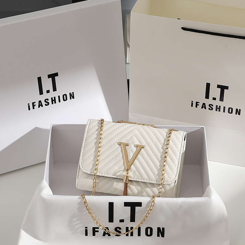 Haftowana damska torba na rami – Luxury Bags Lv recenzja i cena