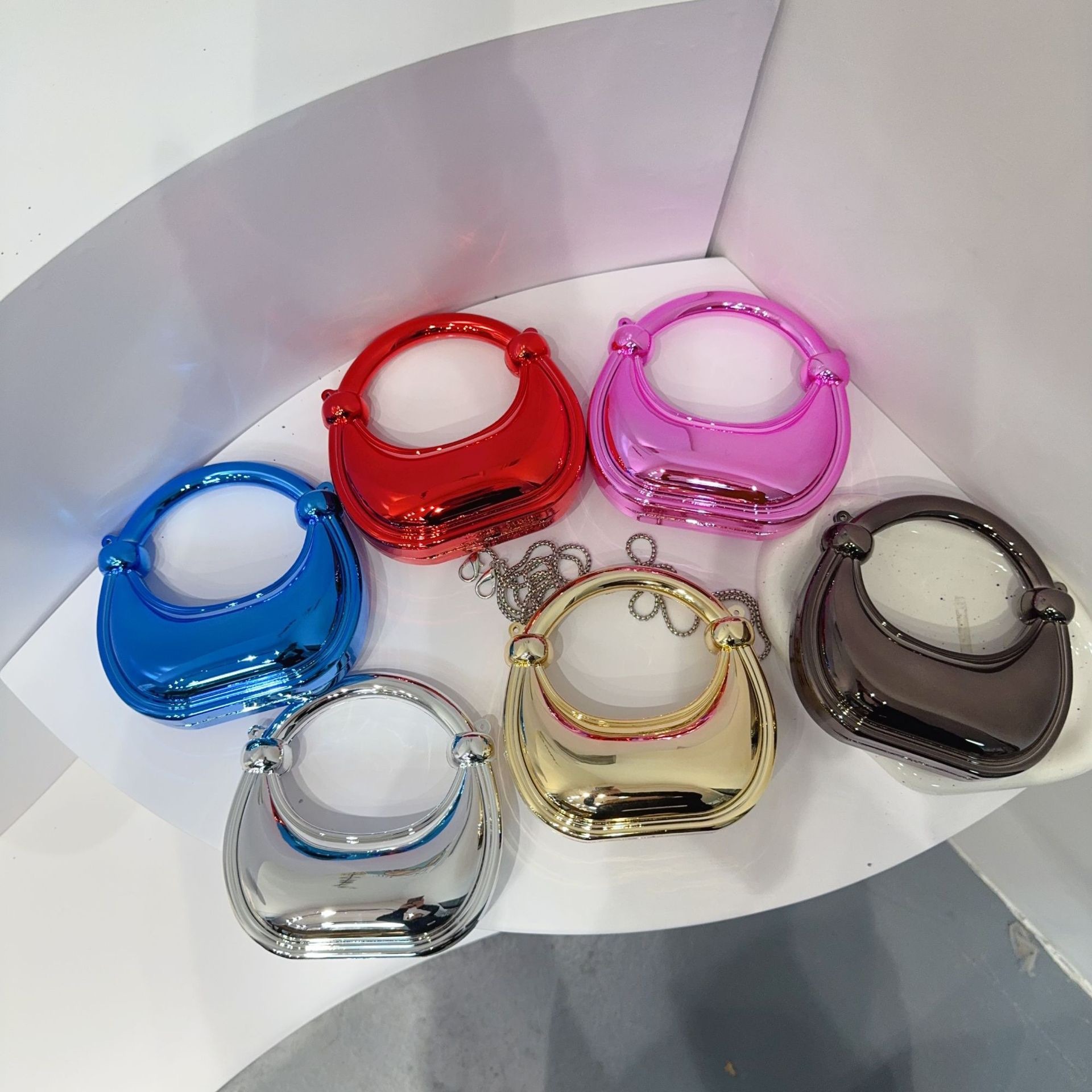 Mini złota torebka wieczorowa  – Luxury Bags Quality recenzja i cena