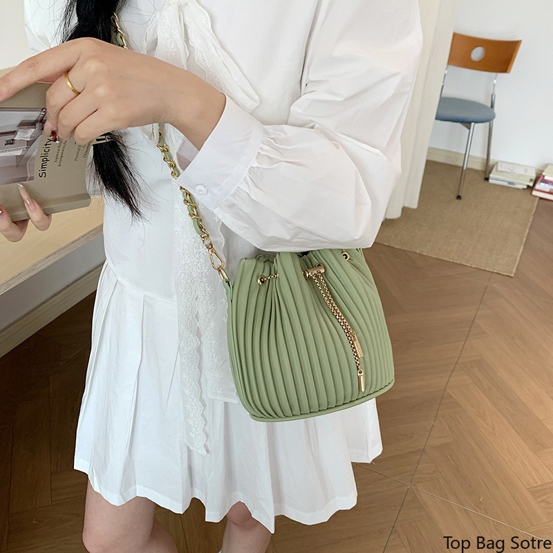 Damska torebka typu bucket bag – Structured Handbag Top Handle recenzja i cena